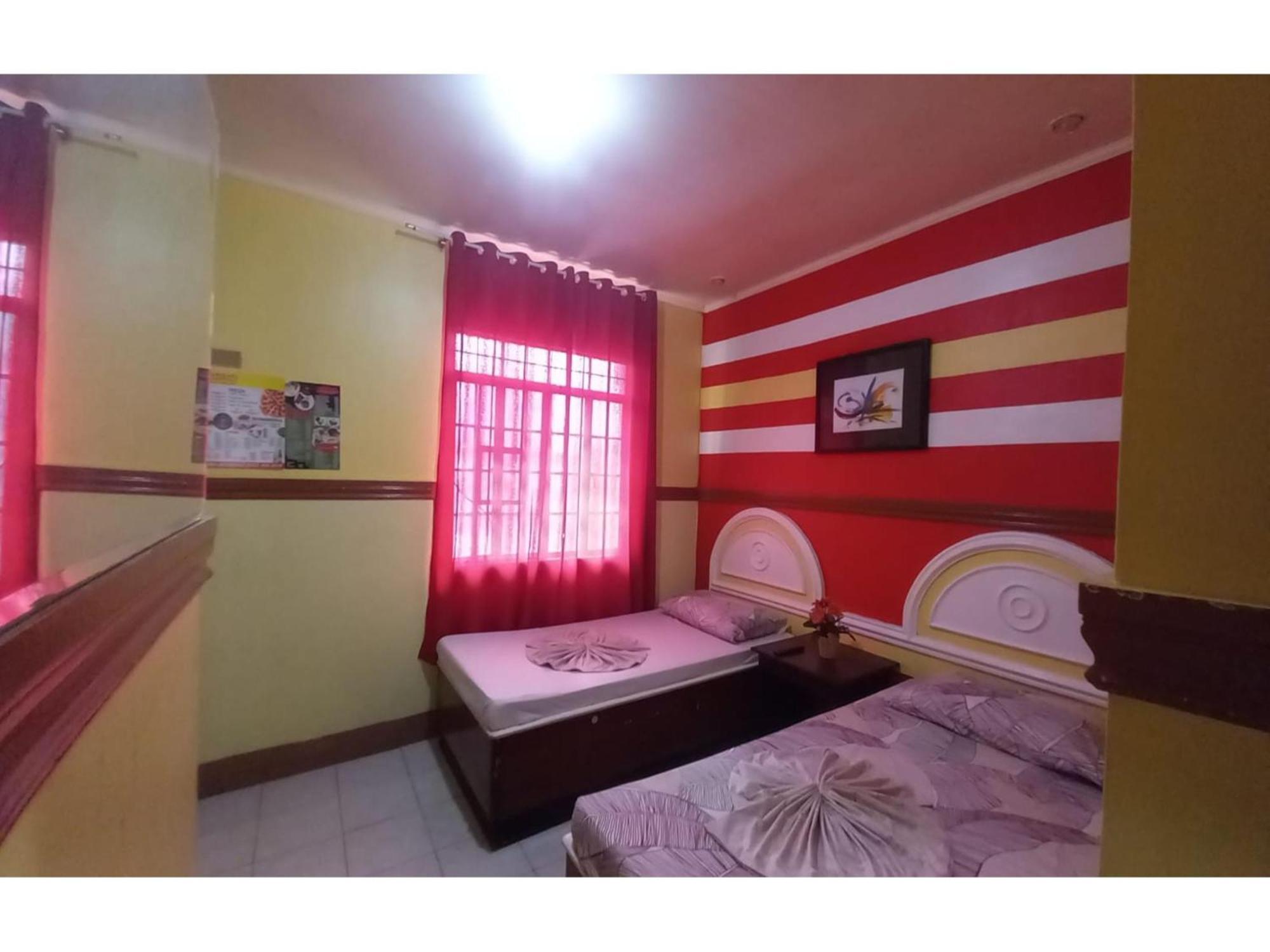 Oyo 1048 Jomckayl Apartelle Нага Екстериор снимка