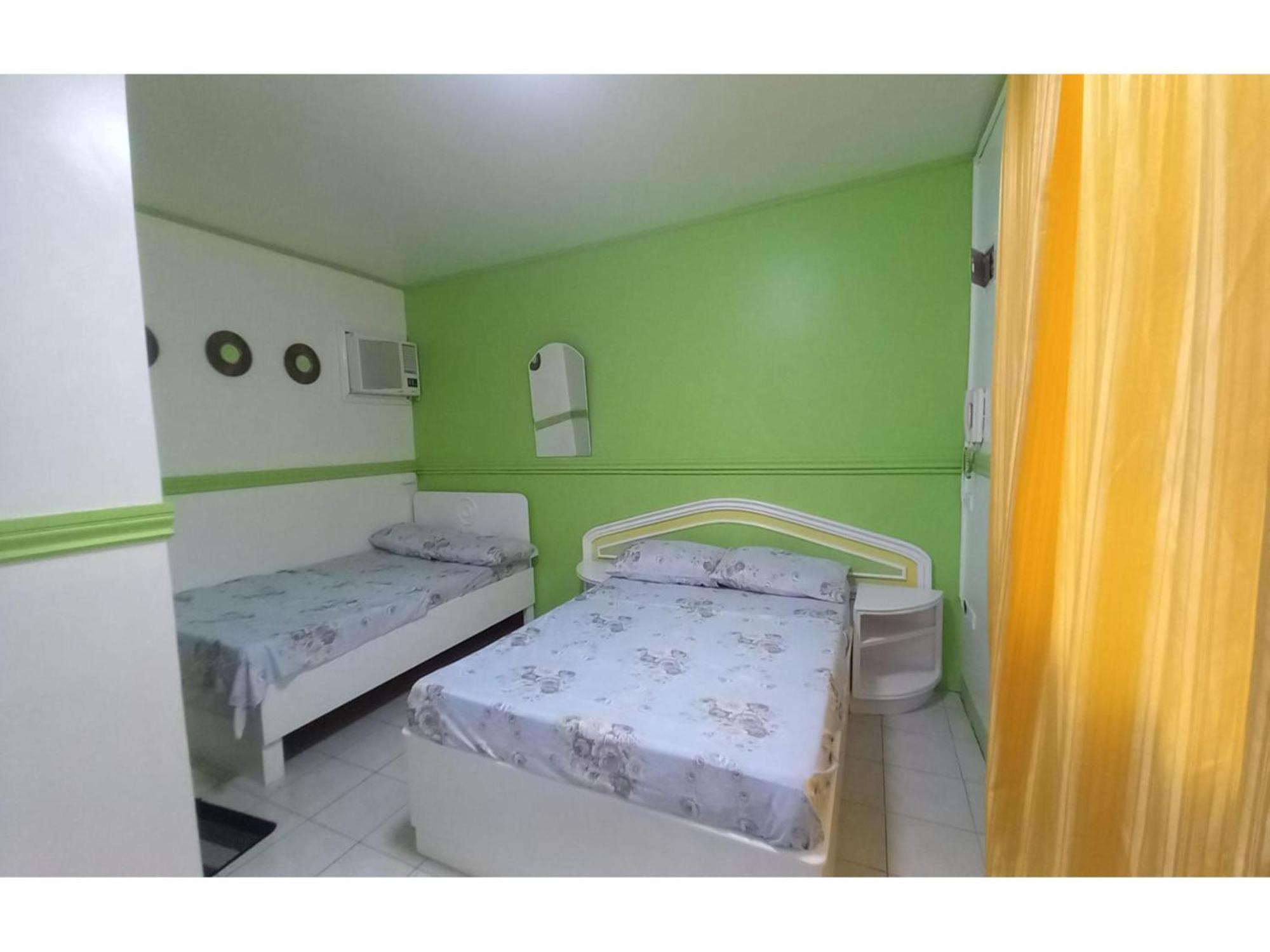 Oyo 1048 Jomckayl Apartelle Нага Екстериор снимка