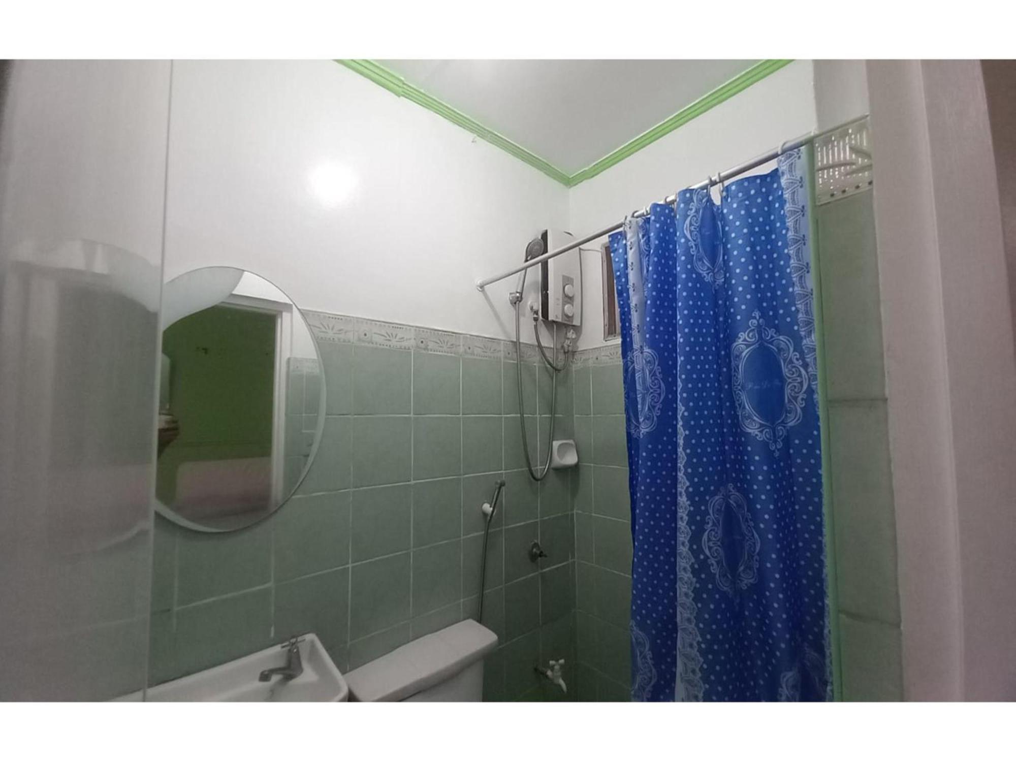 Oyo 1048 Jomckayl Apartelle Нага Екстериор снимка