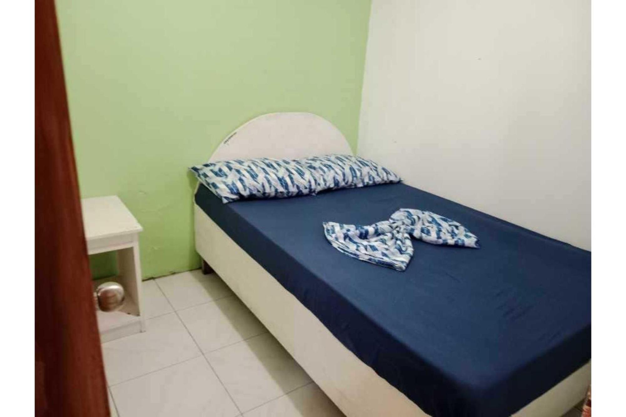 Oyo 1048 Jomckayl Apartelle Нага Екстериор снимка